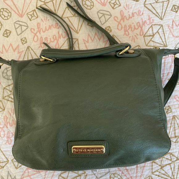 Steve Madden Olive Green Adjustable Purse - Picture 2 of 11